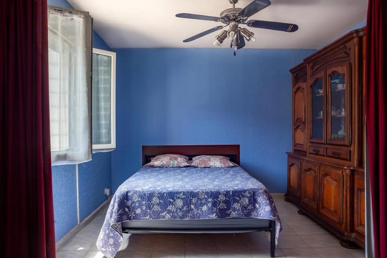 Apartment Appartement Avec Piscine Et Cuisine Roquefort-la-Bedoule